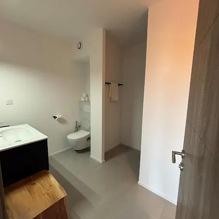 Superbe T2 Les Pieds Dans L'eau