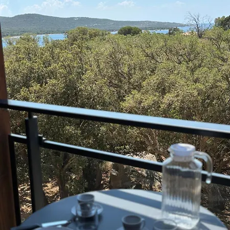 Superbe T2 Les Pieds Dans L'eau